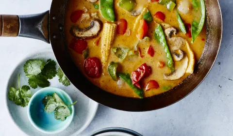 Dad Info X BOSH! Thai Red Curry