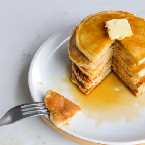 Fluffy-Pancakes-3-min.jpg