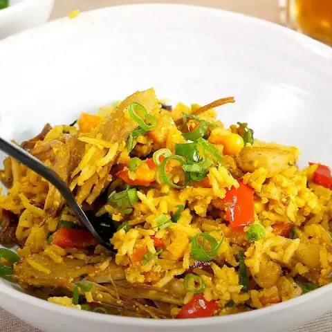 Vegan Plant-Based 'Chicken' Fried Rice  Bosh TV