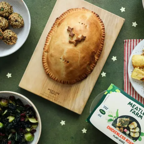 Vegan Plant-Based 'Chicken' & Festive Stuffing Wellington Bosh TV