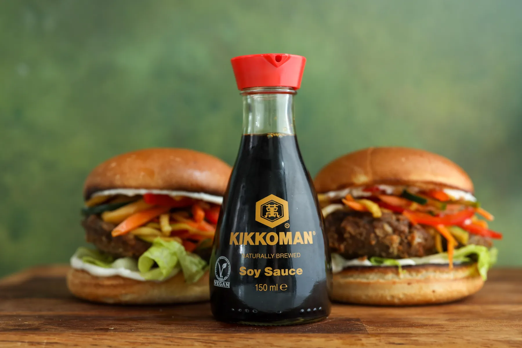 Kikkoman-Umami-Mushroom-Burger-3-min.jpg