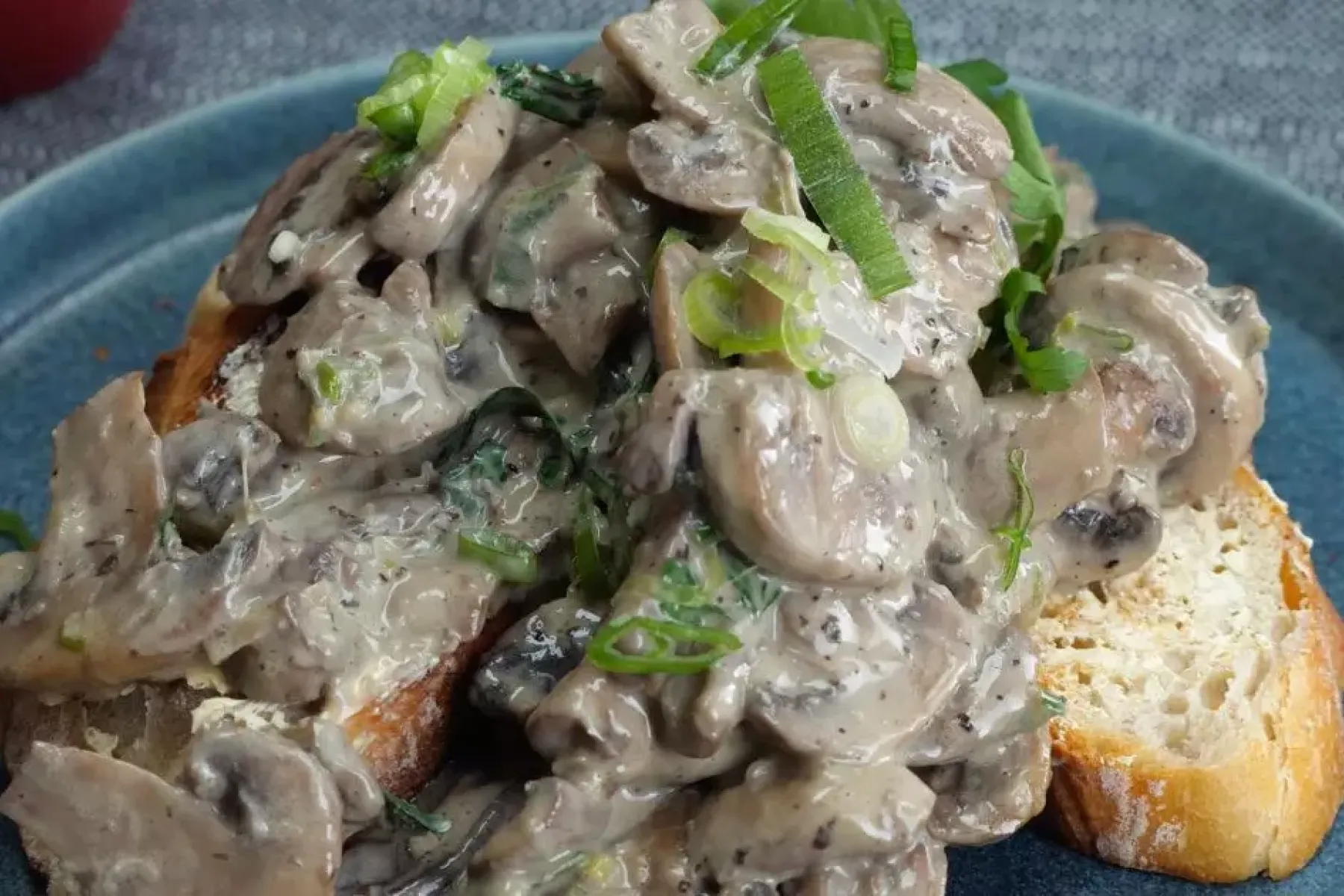 Vegan Creamy Garlic Mushroom Toast Bosh TV