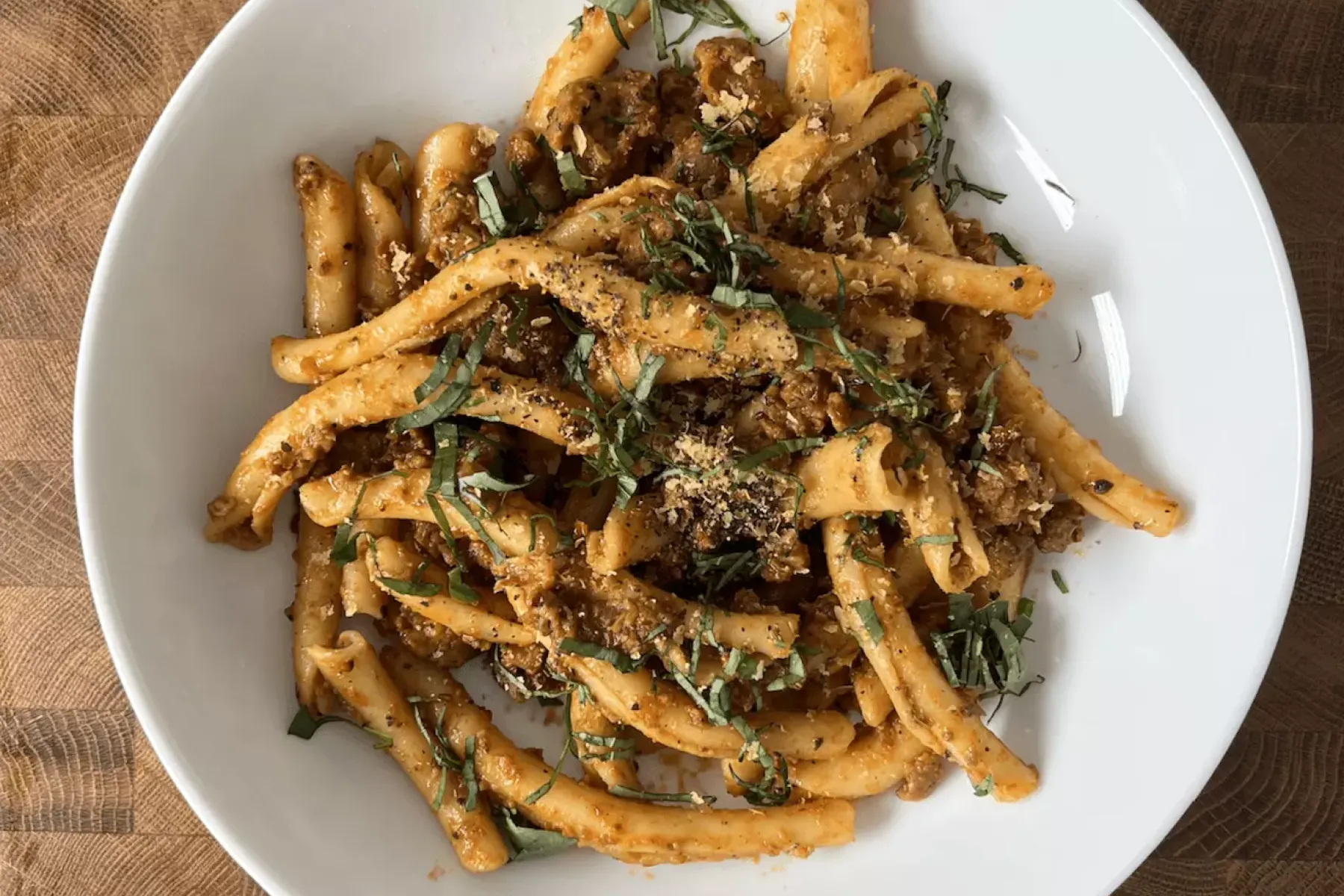 Vegan Succulent Spiced 'Sausage' Pasta Bosh TV