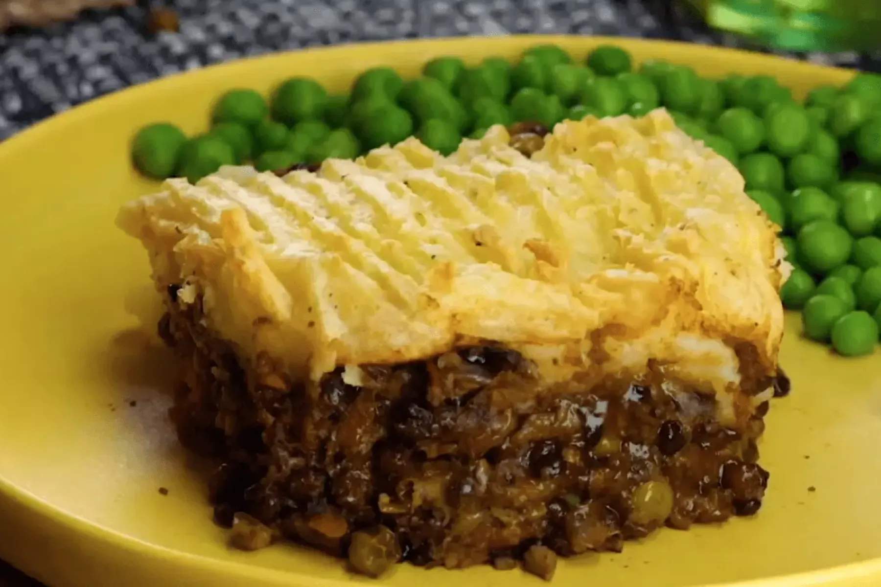Vegan Winter Warmer Cottage Pie - Better Photo? Bosh TV