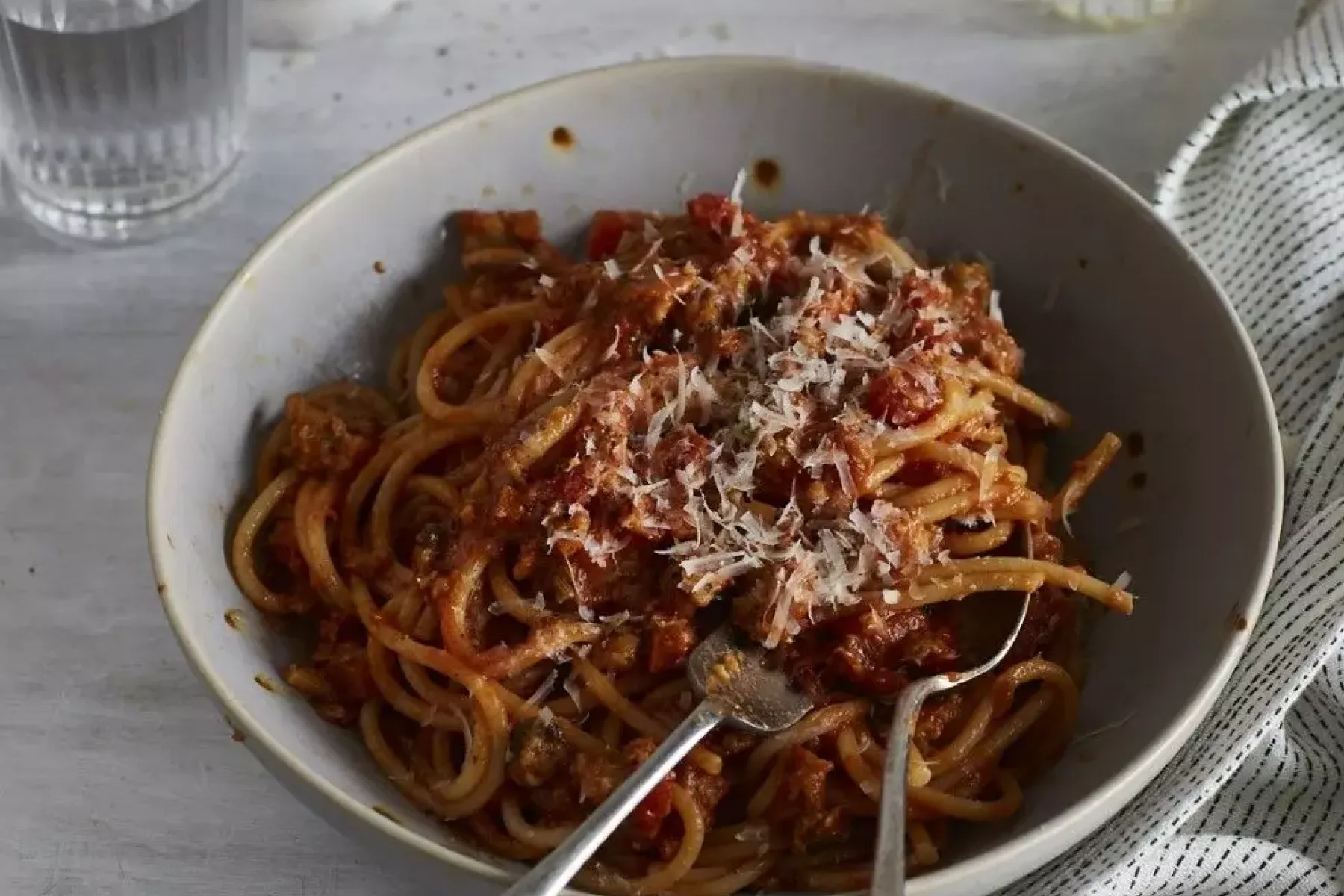 Vegan 'Meaty' Spag Bol Bosh TV