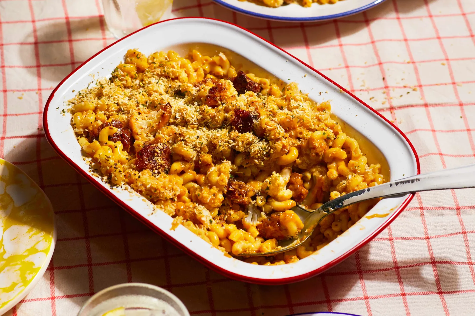 Vegan Mac and cheese in a bowl on a table