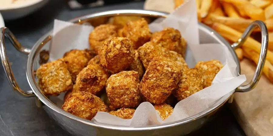 Vegan Air Fryer Plant-Based Chicken in a Basket Bosh TV