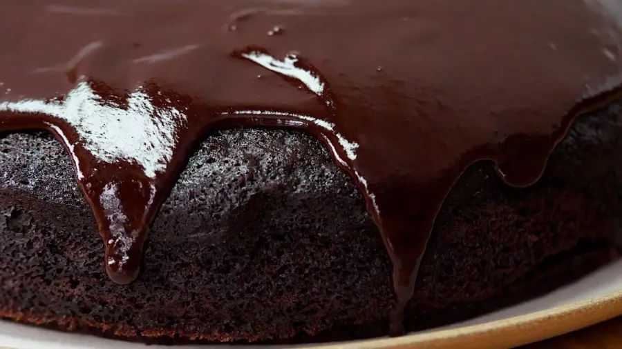 Vegan Anna Jones' Dark Fudgy Cake Bosh TV