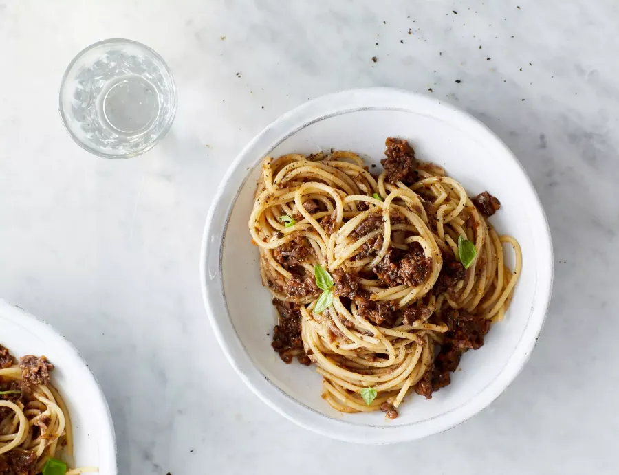 Vegan Bangin' Bolognese Bosh TV