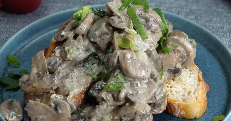 Vegan Creamy Garlic Mushroom Toast Bosh TV