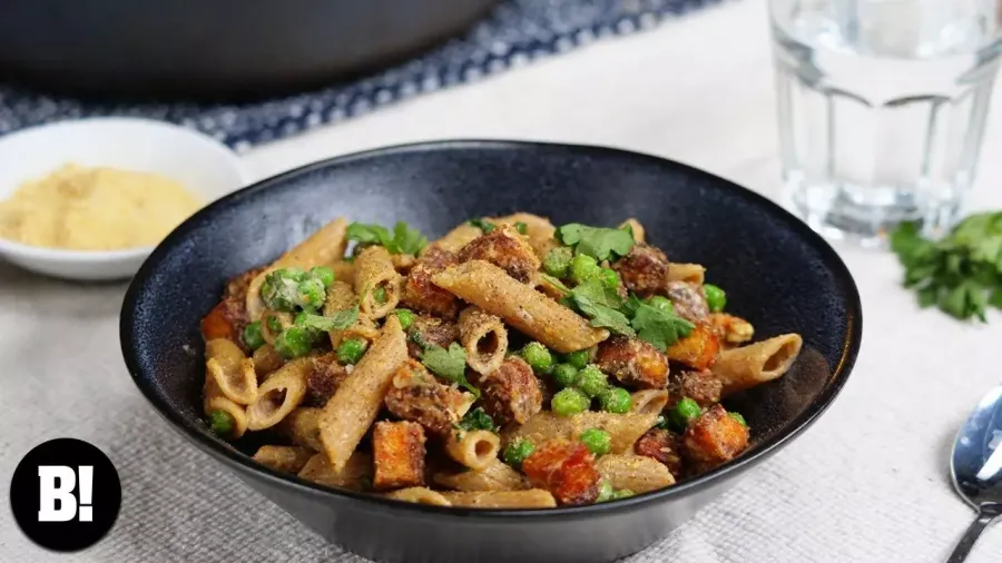 Vegan Creamy Pea & Smokey 'Bacon' Penne Bosh TV