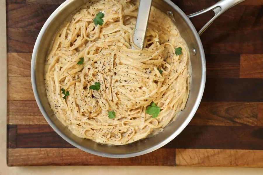Vegan Creamy Roasted Garlic Alfredo BOSHTV