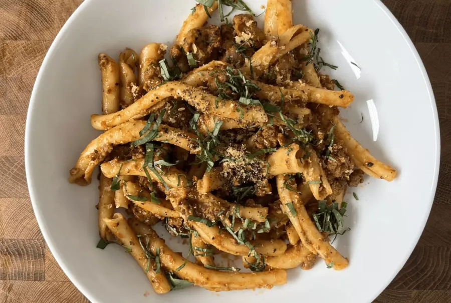Vegan Succulent Spiced 'Sausage' Pasta Bosh TV