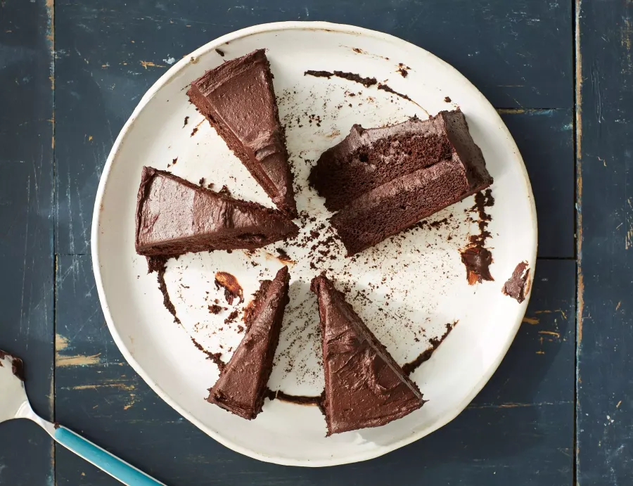 Vegan Ultimate Chocolate Fudge Cake Bosh TV