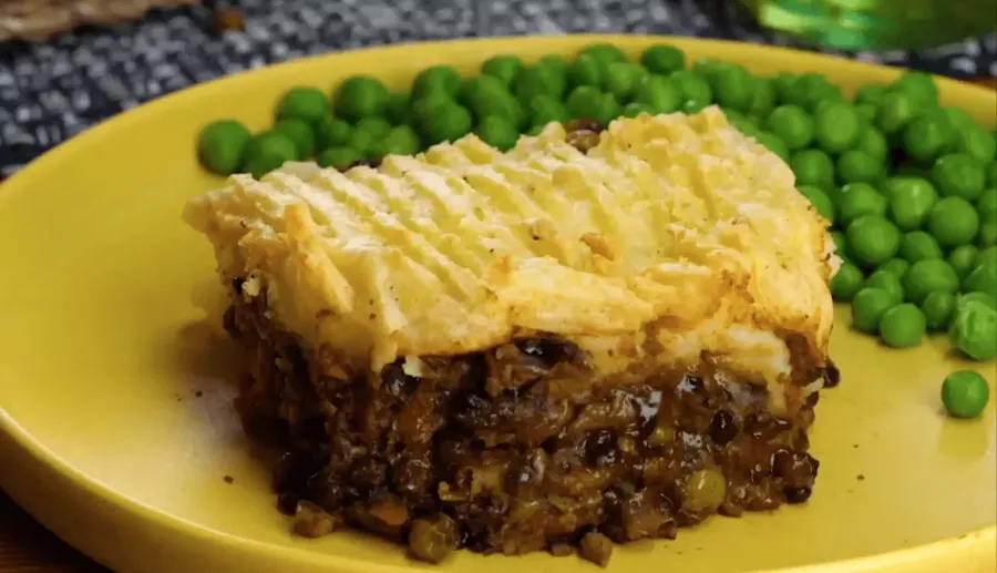 Vegan Winter Warmer Cottage Pie - Better Photo? Bosh TV