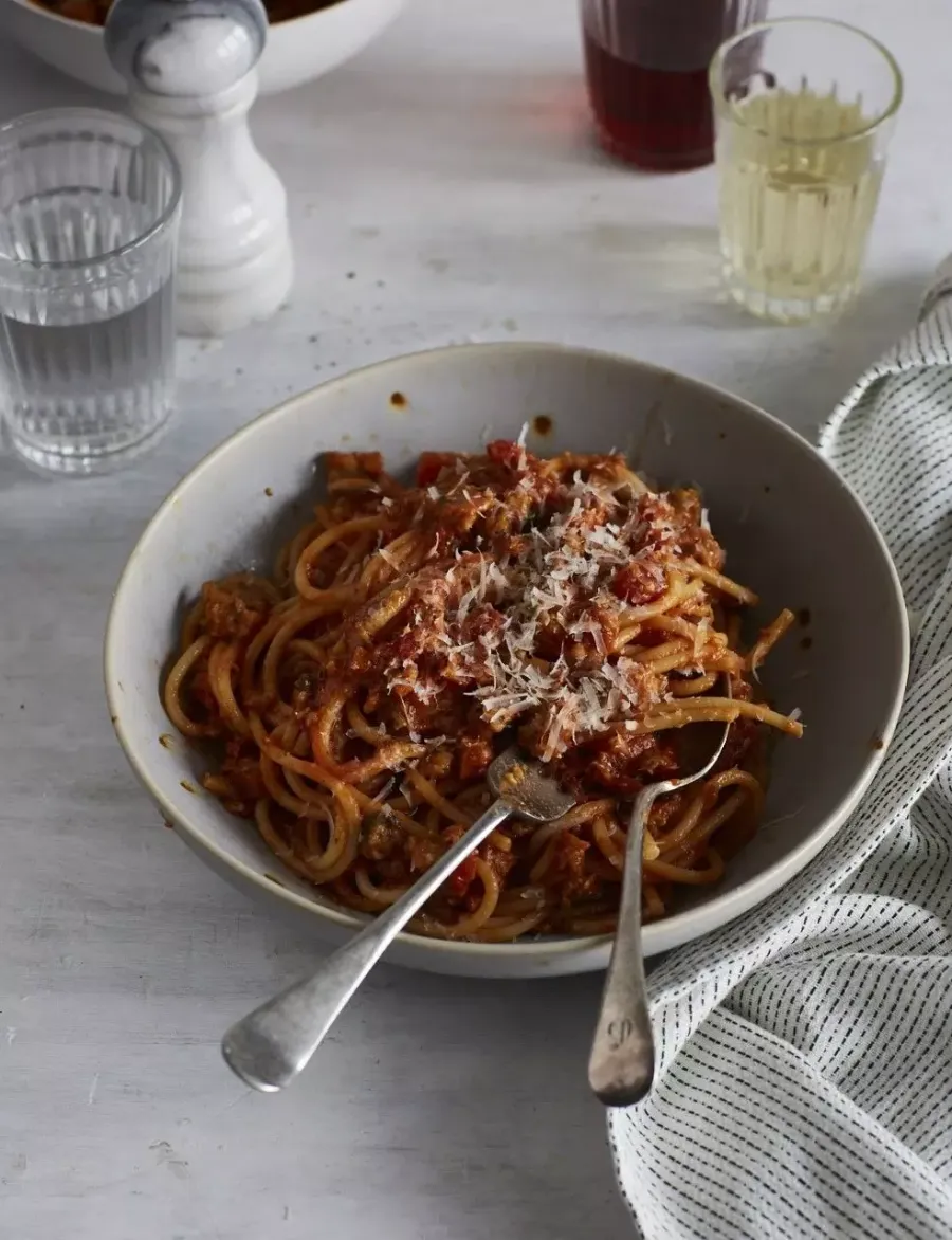 Vegan 'Meaty' Spag Bol Bosh TV