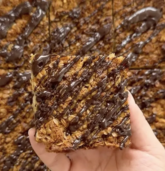 Spiced Rum, Mango and Coconut Flapjacks